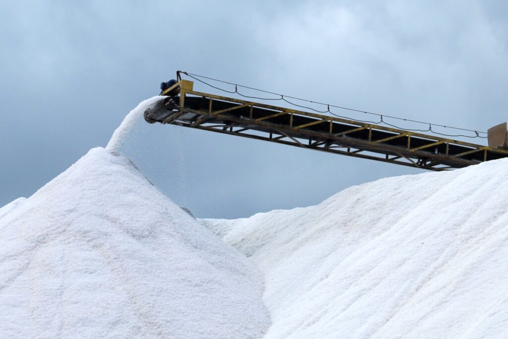 One of the largest solar salt projects in the world has commenced operations in the Pilbara, Western Australia.